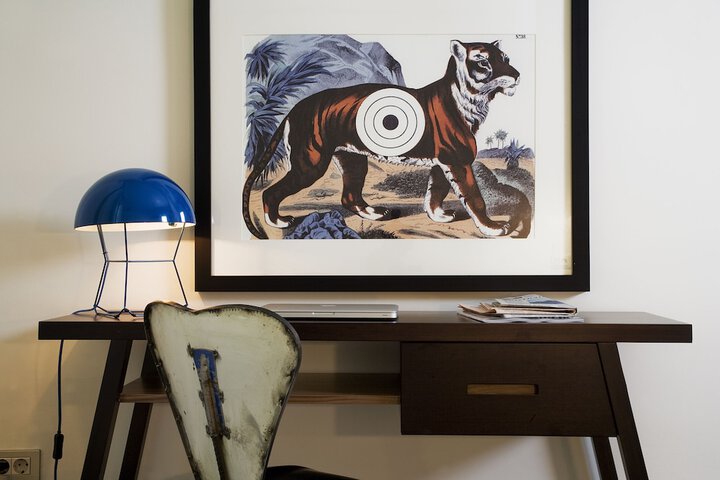 Room 6 of 38