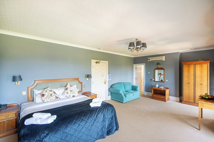 Room 15 of 41