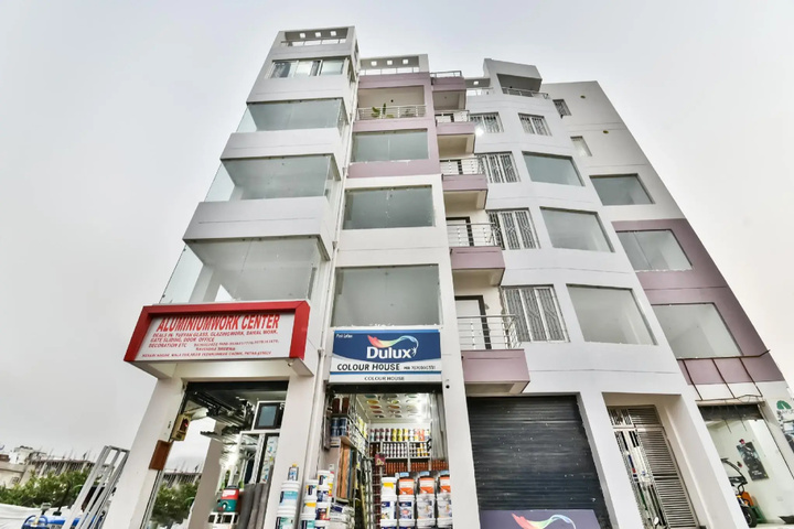 Oyo 60005 Hotel Shubh Yatra