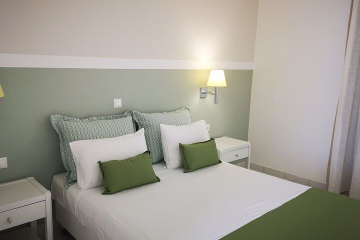 Room 3 of 18