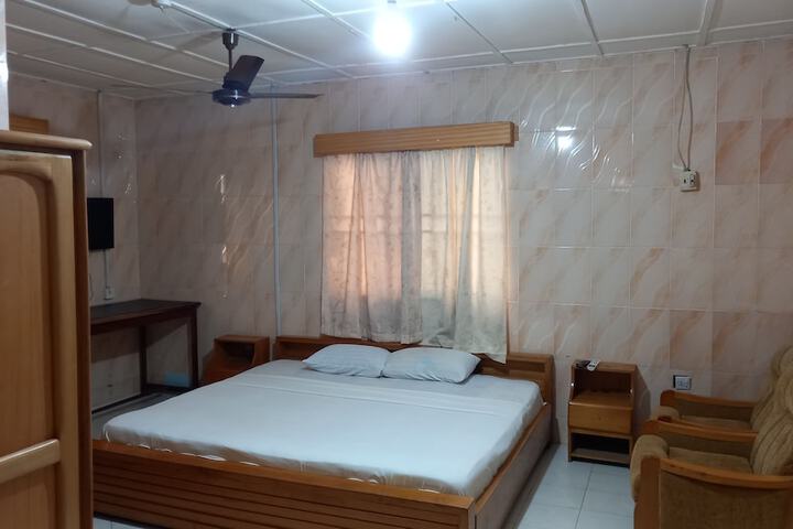 Room 4 of 21