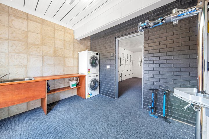 Room 44 of 46