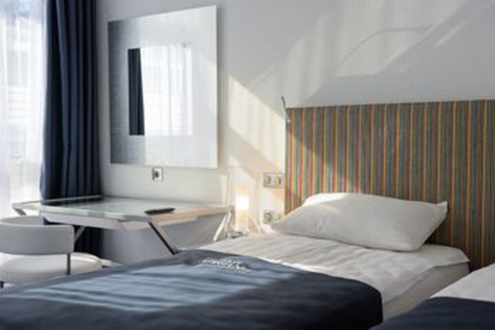 Room 42 of 112