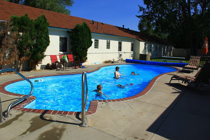 Pool 32 of 46