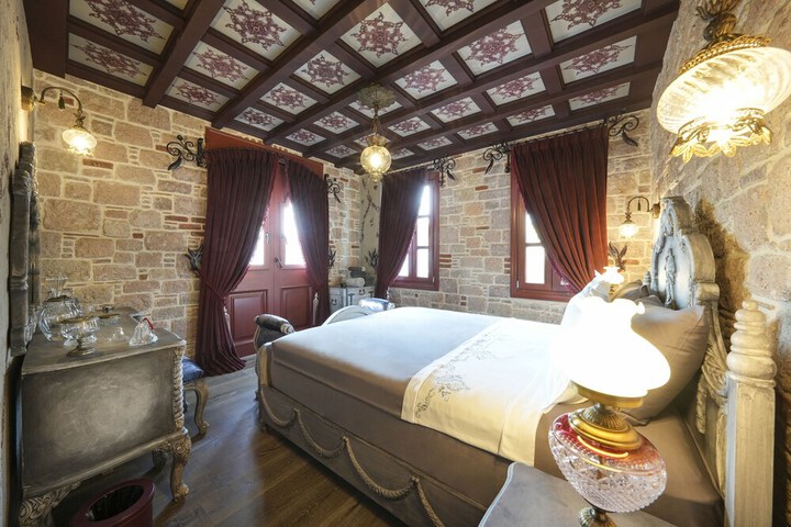 Room 40 of 171
