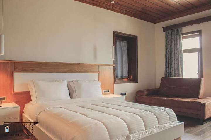 Room 14 of 97
