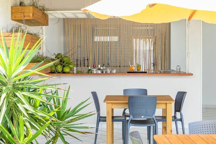 Beach bar