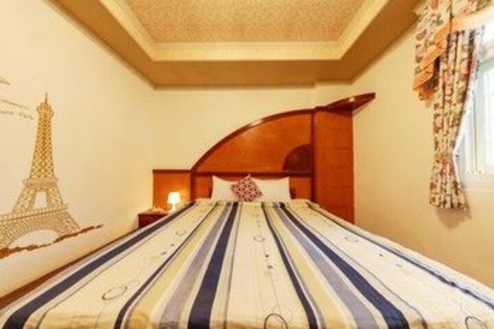 Room 12 of 40