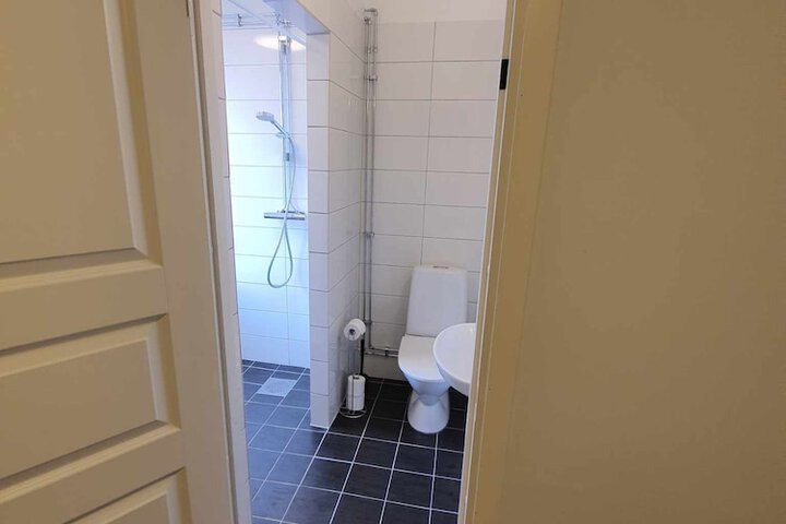 Room 5 of 13