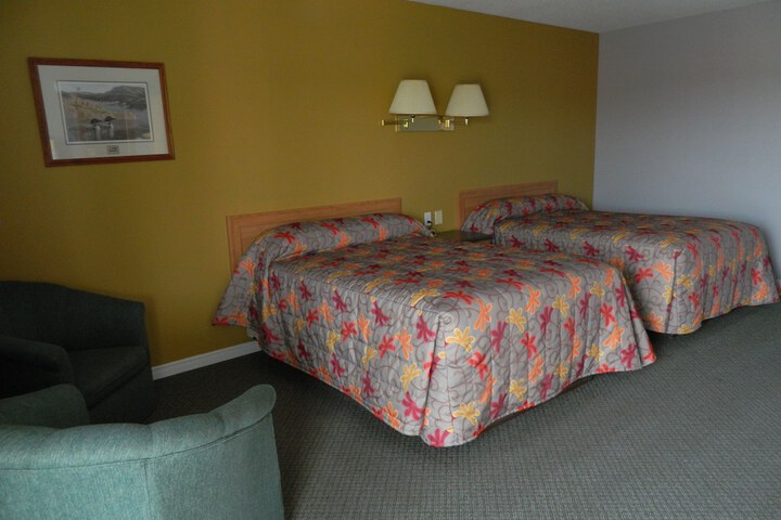 Room 4 of 40