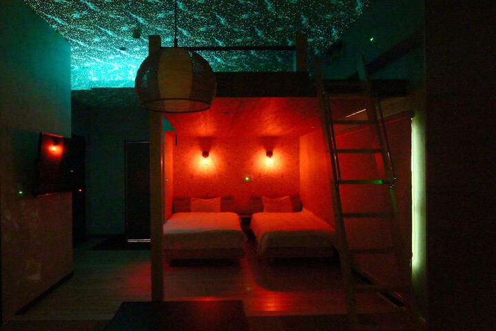 Room 11 of 66