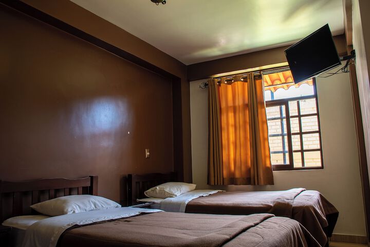 Room 33 of 72