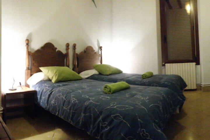 Room 3 of 41