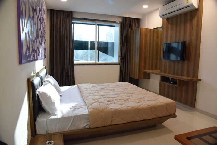 Room 37 of 54