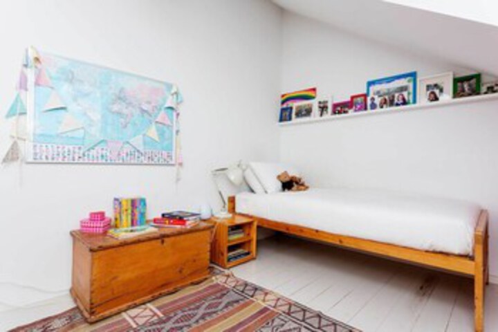 Room 7 of 30