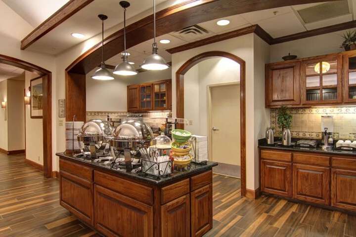Breakfast area