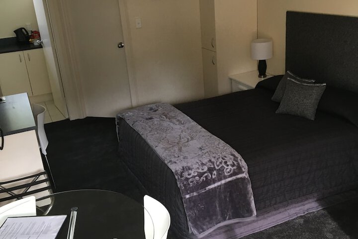 Room 6 of 57
