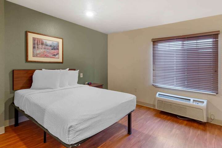 Studio with Double Bed (4 of 16)