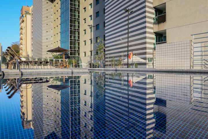 Pool 52 of 98