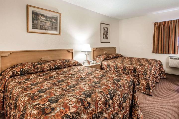 Room 2 of 12