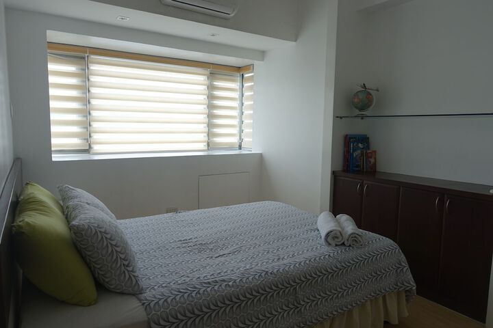 Room 12 of 90
