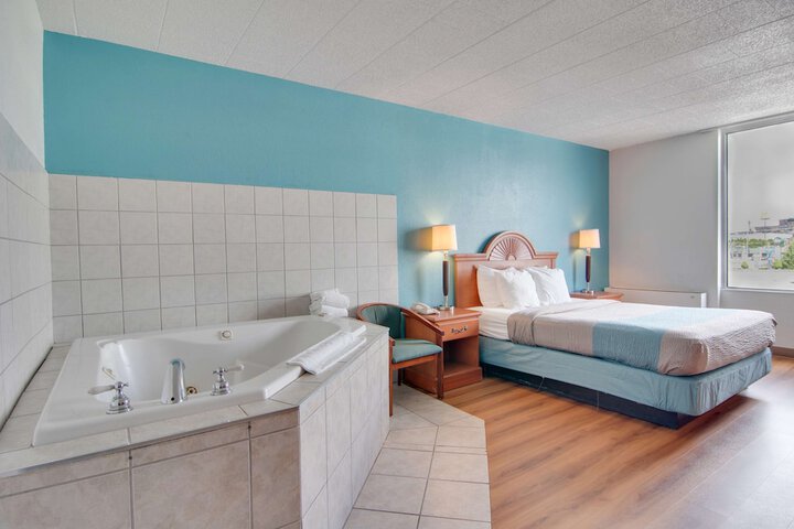 Jetted tub
