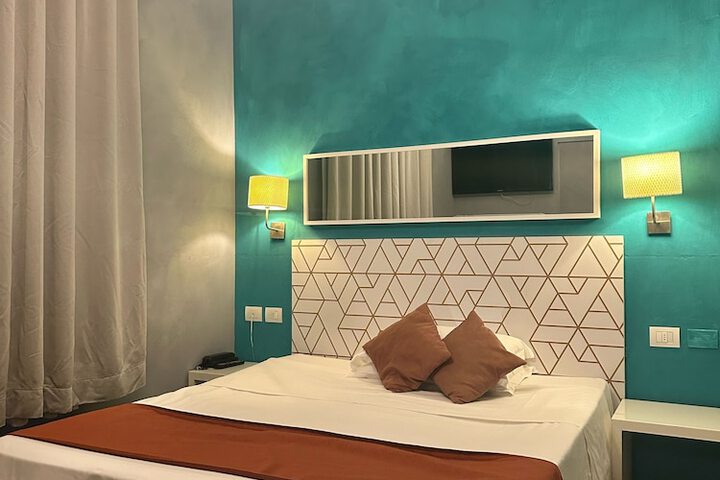Room 28 of 50