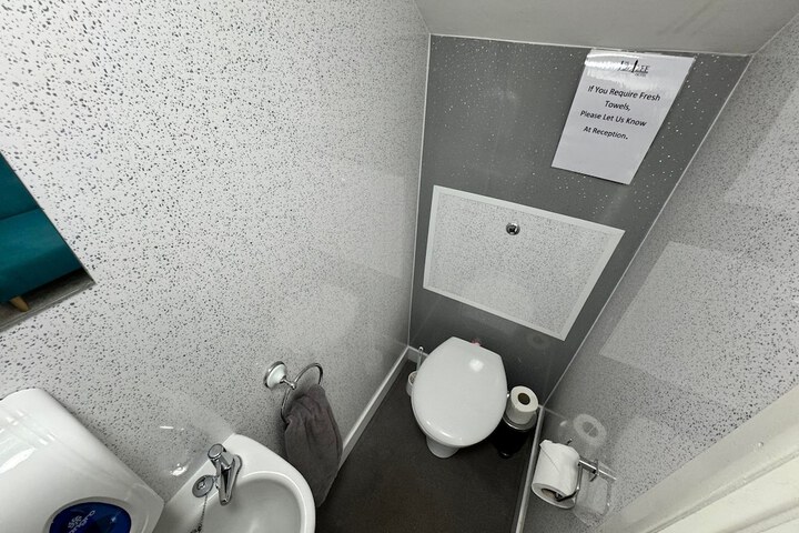 Room 100 of 125