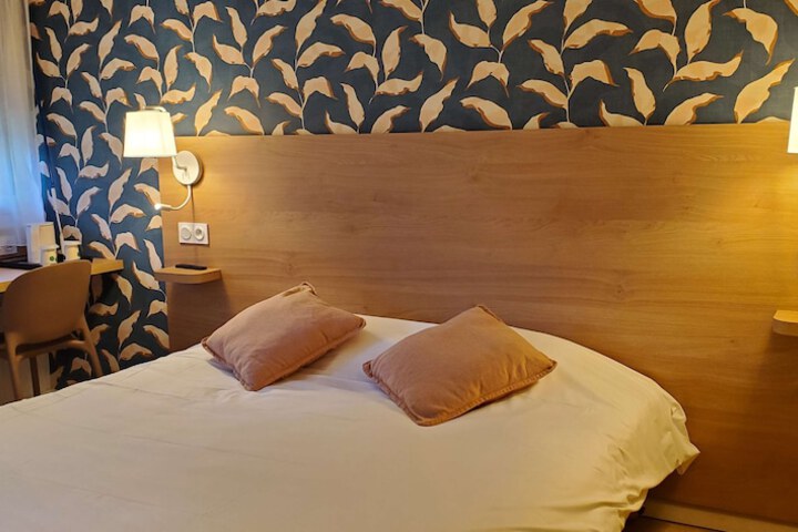 Room 10 of 60