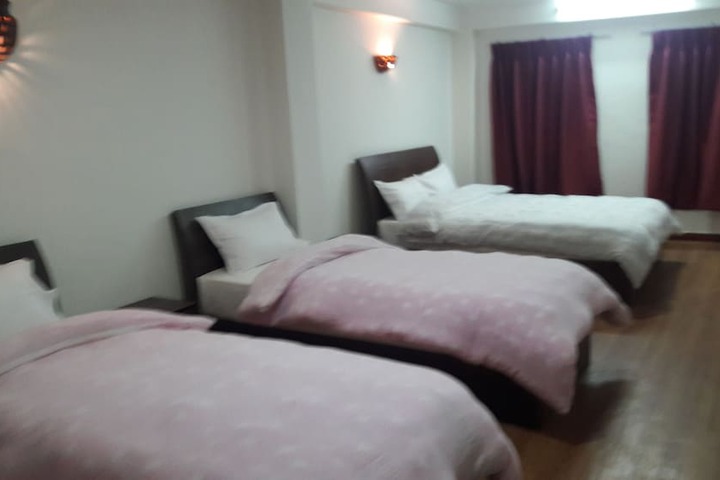 Room 18 of 39