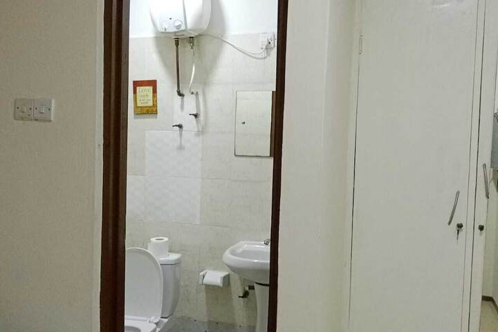 Room 16 of 43