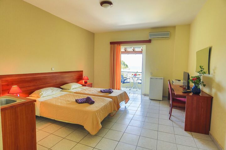 Room 16 of 81
