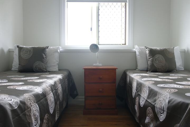 Room 5 of 85