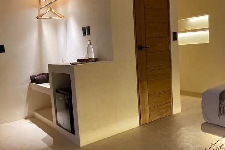 Room 63 of 90