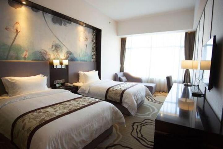 General 12 of 23