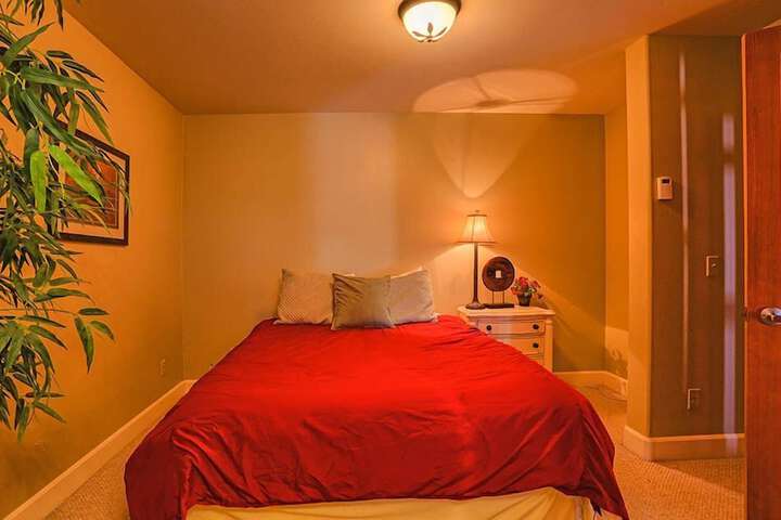 Room 36 of 184