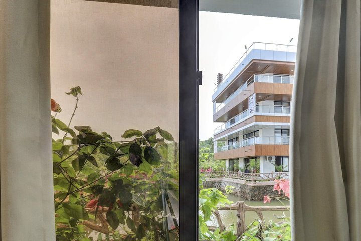 Room 19 of 35