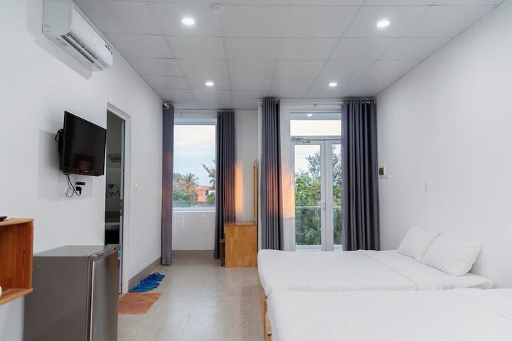 Room 13 of 49