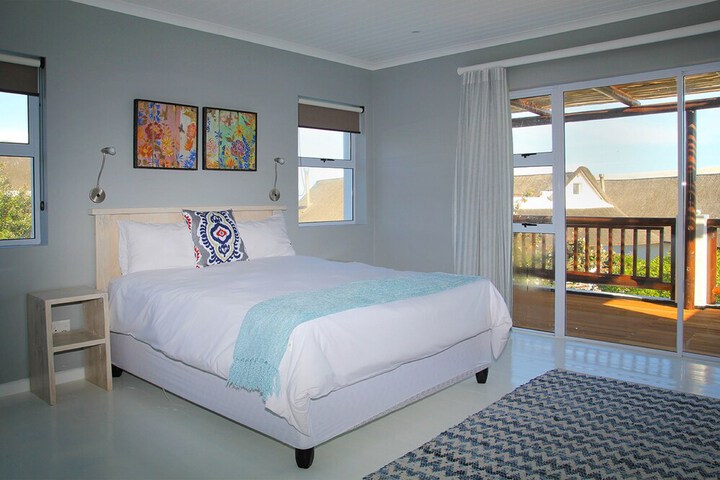 Room 28 of 138
