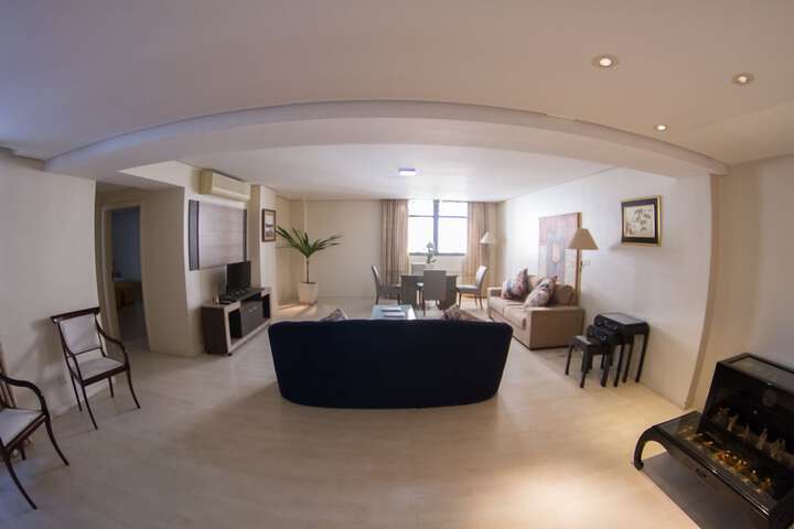 Room 34 of 128