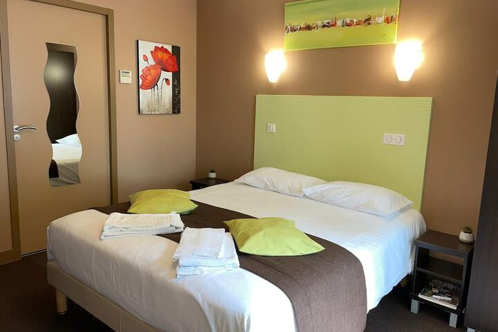 Room 10 of 45