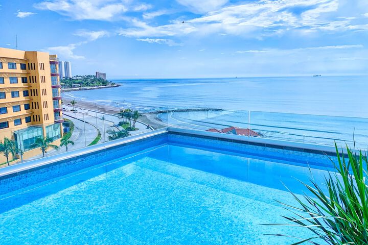 Pool 43 of 70