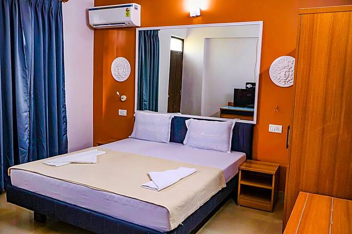 FabEscape Orient Royal