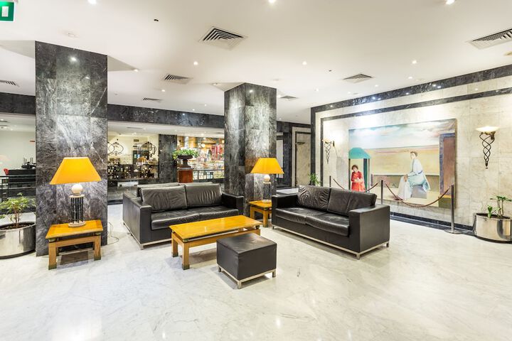 Guest Lobby