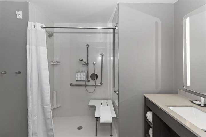 Room 80 of 103