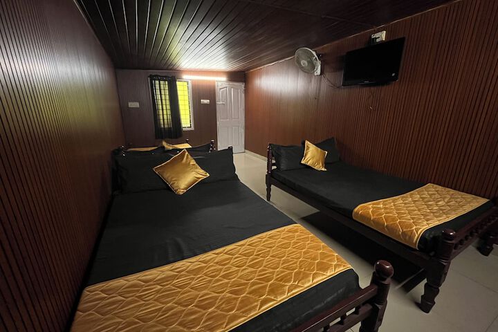 Room 10 of 36