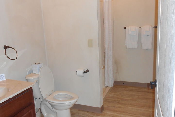 Room 25 of 34