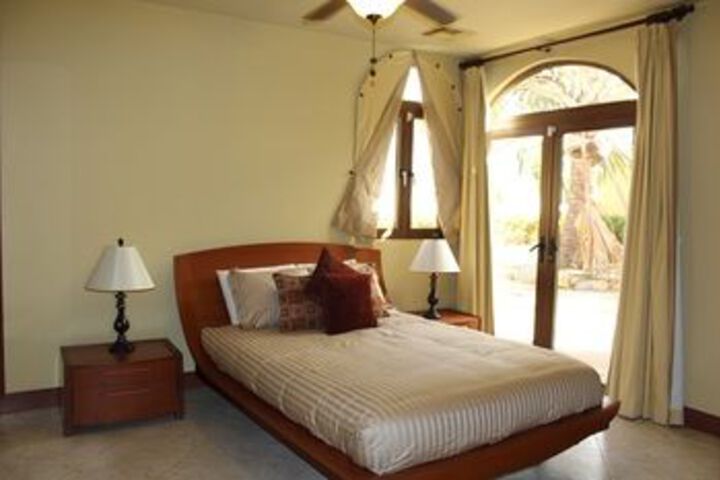 Room 42 of 181