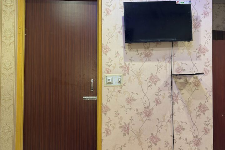 Room 7 of 31