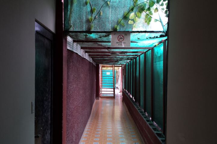 Ballroom/Hall 15 of 18